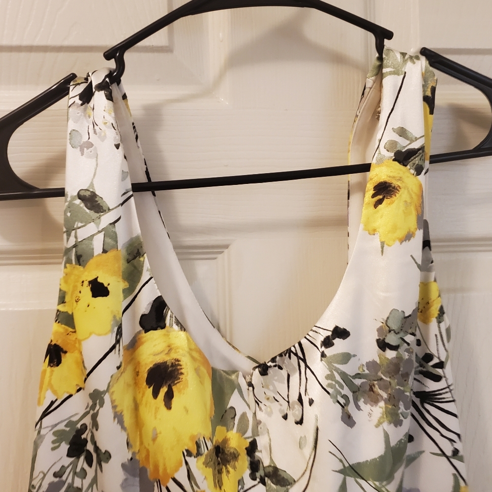 Maggy London satin floral dress - Picture 12 of 13